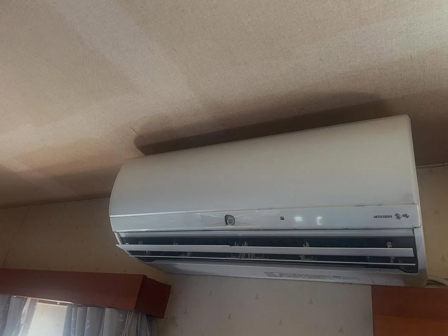 本日もエアコンクリーニングをさせて頂きました(^^)