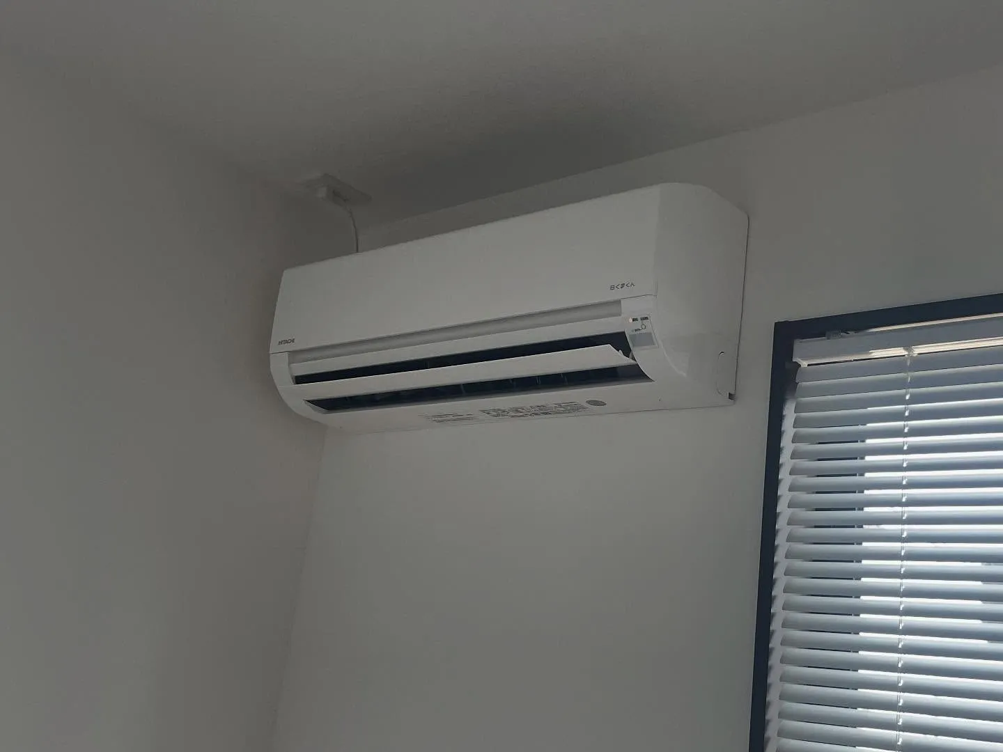 本日もエアコン取付工事をさせて頂きました。