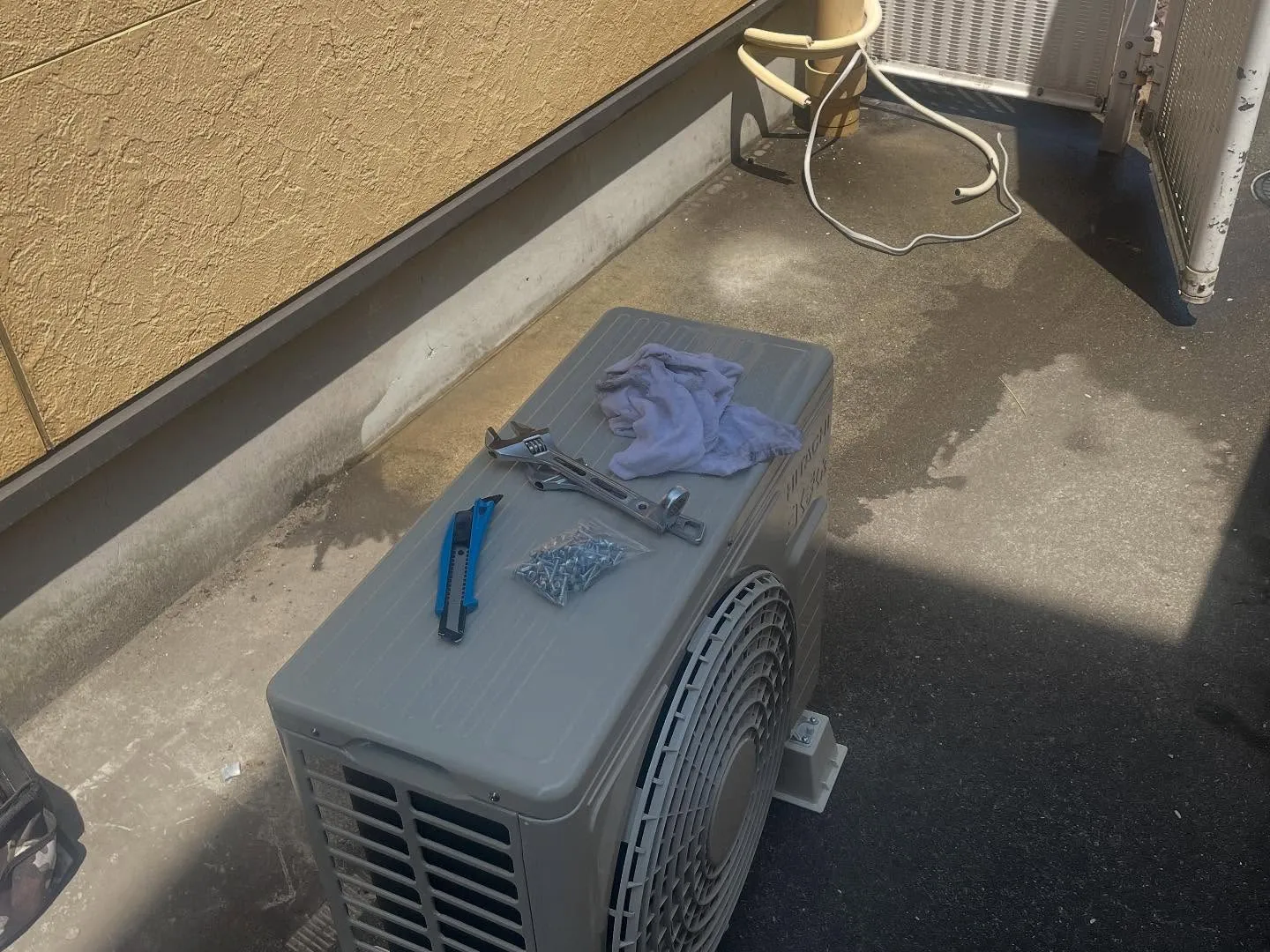 本日もエアコン取付工事をさせて頂きました。