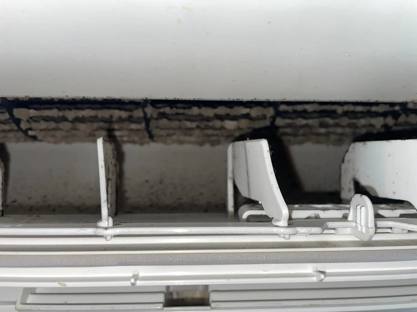 本日もエアコンクリーニングをさせて頂きました😁