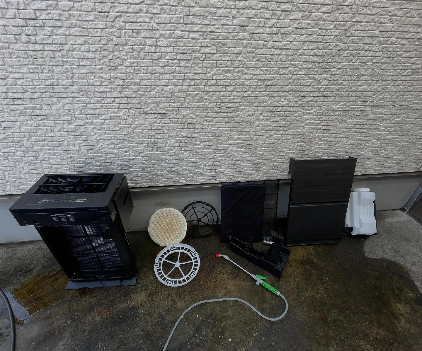 本日は空気清浄機を2台クリーニングメンテさせて頂きました。