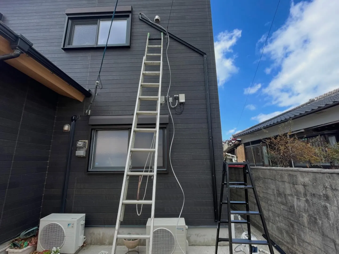 本日もエアコンの工事をさせて頂きました。