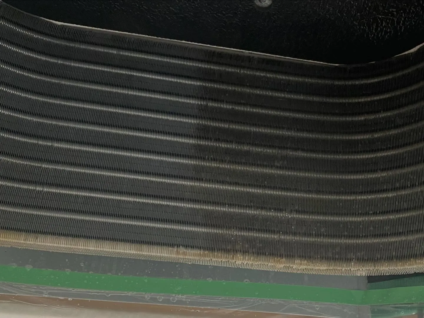 本日は家庭用天井埋め込み4方向エアコンのクリーニングをさせて...