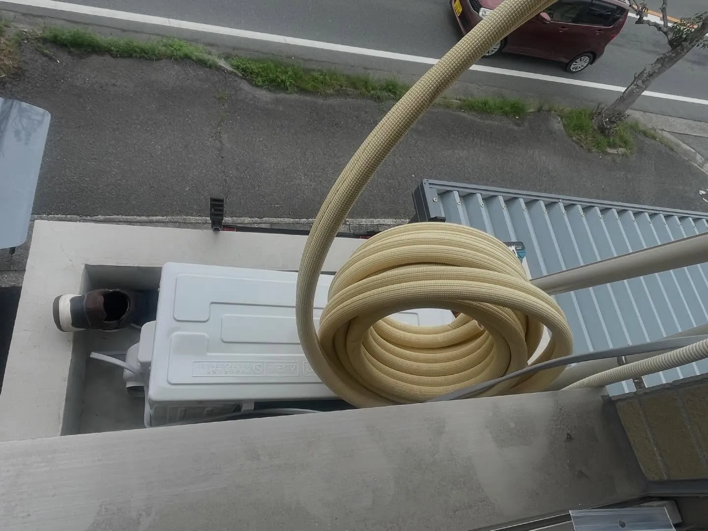 本日はルールエアコンの取付をさせて頂きました。
